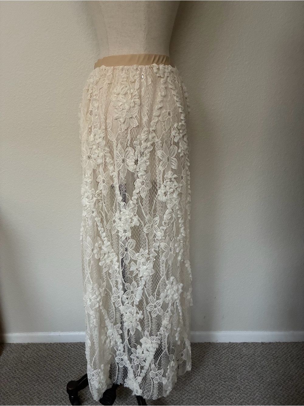Ivory Sheer Floral Appliqué Lace Maxi Skirt, size Medium - Picture 4 of 4